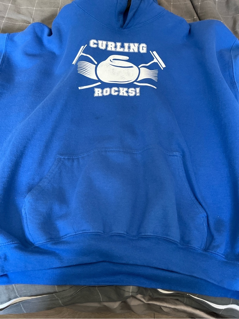 Curling Rocks Graphic Pullover Hoodie Blue Gildan Heavy Blend 2XL - Picture 4 of 7